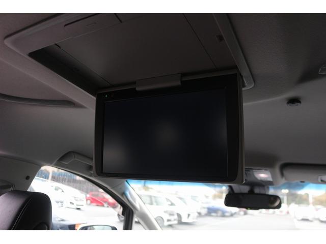 ヴェルファイア ３．５Ｚ　Ｇ　禁煙車　３眼ＬＥＤヘッドライト　後席モニター　純正９型ナビ　フルセグＴＶ　バックカメラ　レーダークルーズコントロール　両側電動スライドドア　衝突軽減ブレーキ　温冷シート　ＬＥＤヘッドライト（3枚目）