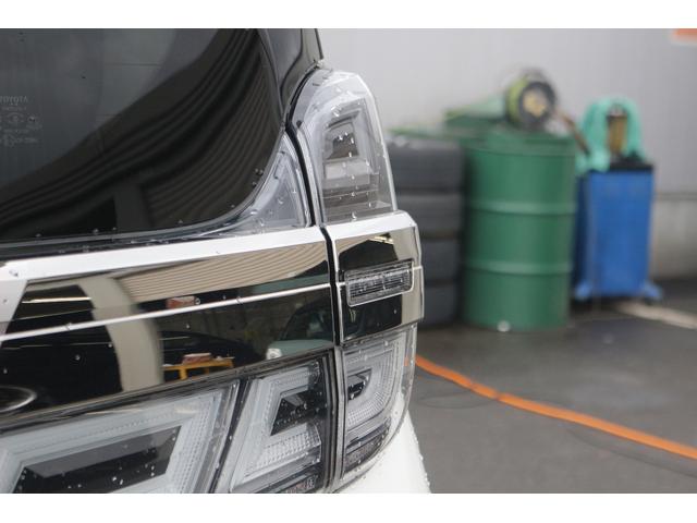 ヴェルファイア ３．５Ｚ　Ｇ　禁煙車　３眼ＬＥＤヘッドライト　後席モニター　純正９型ナビ　フルセグＴＶ　バックカメラ　レーダークルーズコントロール　両側電動スライドドア　衝突軽減ブレーキ　温冷シート　ＬＥＤヘッドライト（42枚目）
