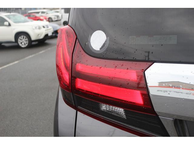 アルファードハイブリッド ＳＲ　禁煙車　サンルーフ　後席モニター　ＪＢＬ９型ナビ　フルセグＴＶ　バックカメラ　両側電動スライドドア　電動リアゲート　パワーシート　ハーフレザーシート　ＬＥＤヘッドライト　クリアランスソナー　ＥＴＣ（25枚目）