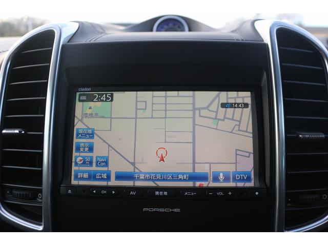 カイエン ＧＴＳ　禁煙車　サンルーフ　クロノエキゾースト　純正ナビ　フルセグ　バックカメラ　電動Ｒゲート　クルーズコントロール　ＬＥＤヘッドライト　ＥＴＣ　パワーシート　シートヒーター　クリアランスソナー　キーレス（3枚目）