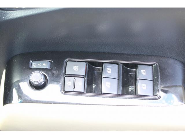 ヴェルファイア ２．５Ｖ　禁煙車　ワンオーナー　ＪＢＬサウンド　純正９型ナビ　フルセグ　全周囲カメラ　後席モニター　白革シート　両側電動　衝突軽減　レーダークルーズ　ＬＥＤヘッドライト　ＥＴＣ２．０　電動格納ミラー　キーレス（64枚目）