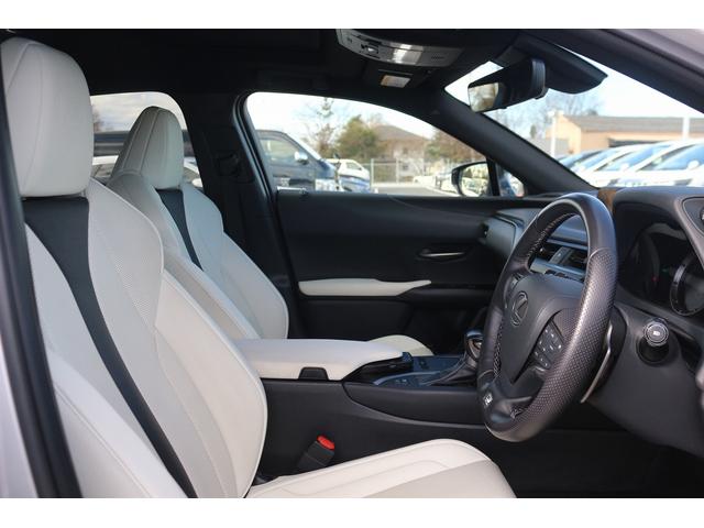 ＵＸ ＵＸ２５０ｈ　Ｆスポーツ　禁煙車　サンルーフ　マークレビンソンサウンド　白革　ヘッドアップディスプレイ　純正１２．３型ナビ　全周囲カメラ　電動リアゲート　アダプティブクルーズコントロール　シートヒーター　ＥＴＣ２．０　ＢＴ接続（34枚目）