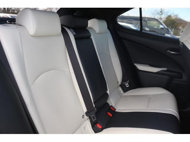ＵＸ ＵＸ２５０ｈ　Ｆスポーツ　禁煙車　サンルーフ　マークレビンソンサウンド　白革　ヘッドアップディスプレイ　純正１２．３型ナビ　全周囲カメラ　電動リアゲート　アダプティブクルーズコントロール　シートヒーター　ＥＴＣ２．０　ＢＴ接続（37枚目）