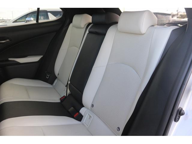 ＵＸ ＵＸ２５０ｈ　Ｆスポーツ　禁煙車　サンルーフ　マークレビンソンサウンド　白革　ヘッドアップディスプレイ　純正１２．３型ナビ　全周囲カメラ　電動リアゲート　アダプティブクルーズコントロール　シートヒーター　ＥＴＣ２．０　ＢＴ接続（39枚目）