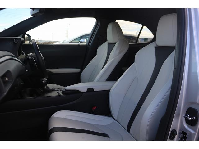 ＵＸ ＵＸ２５０ｈ　Ｆスポーツ　禁煙車　サンルーフ　マークレビンソンサウンド　白革　ヘッドアップディスプレイ　純正１２．３型ナビ　全周囲カメラ　電動リアゲート　アダプティブクルーズコントロール　シートヒーター　ＥＴＣ２．０　ＢＴ接続（41枚目）