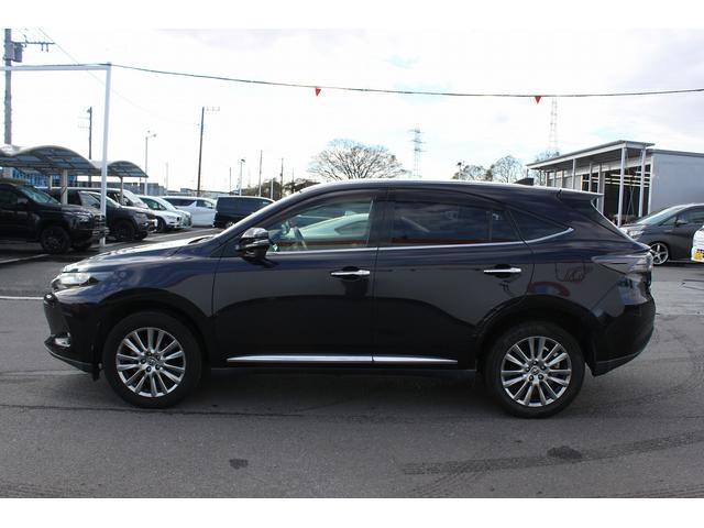 ハリアー プレミアム　禁煙車　ハーフレザーシート　アルパイン１０型ナビ　　フルセグ　バックカメラ　レーダークルーズ　衝突軽減　パワーシート　ＬＥＤヘッドライト　オートライト　オートハイビーム　フォグランプ　キーレス（11枚目）