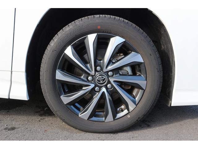 ヴォクシー ハイブリッドＳ－Ｚ　禁煙車　ハーフレザ＾－シート　純正１０．５型ナビ　フルセグＴＶ　バックカメラ　レーダークルーズコントロール　衝突軽減ブレーキ　両側電動スライドドア　ＬＥＤヘッドライト　クリアランスソナー（19枚目）