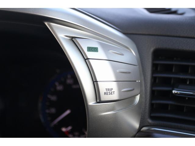 エルグランド ２５０ハイウェイスターＳ　アーバンクロム　禁煙車　サンルーフ　ハーフレザーシート　両側電動　電動Ｒゲート　エマージェンシーブレーキ　ＯＰ１０型ナビ　フルセグ　バックカメラ　ＥＴＣ　レーダークルーズ衝突軽減　オットマン　ＬＥＤヘッドライト（68枚目）