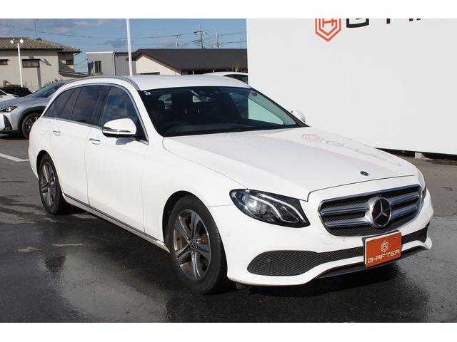 Ｅクラスステーションワゴン Ｅ２２０ｄ　ステーションワゴン　アバンギャルド　ワンオーナー　禁煙車　レーダーセーフティＰＫＧ　ハーフレザーシート　純正ＨＤＤナビ　フルセグ　全周囲カメラ　衝突軽減ブレーキ　レーダークルーズ　メモリ付きパワーシート　全席シートヒーター　ＬＥＤ（3枚目）