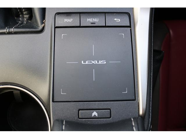 ＮＸ ＮＸ３００　Ｉパッケージ　禁煙車　ＯＰ１８ＡＷ　赤革シート　純正１０．３型ナビ　全周囲カメラ　フルセグ　レーダ－クル－ズコントロール　衝突軽減ブレーキ　三眼ＬＥＤヘッドライト　ステアリングヒーター　アイドリングストップ（7枚目）