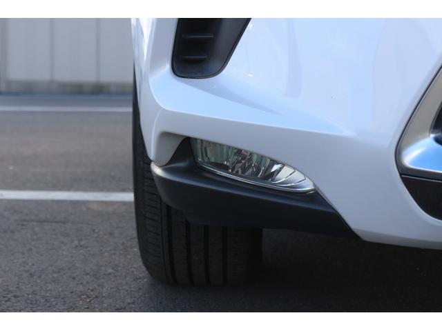 ＮＸ ＮＸ３００　Ｉパッケージ　禁煙車　ＯＰ１８ＡＷ　赤革シート　純正１０．３型ナビ　全周囲カメラ　フルセグ　レーダ－クル－ズコントロール　衝突軽減ブレーキ　三眼ＬＥＤヘッドライト　ステアリングヒーター　アイドリングストップ（17枚目）