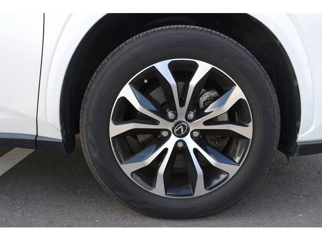 ＮＸ ＮＸ３００　Ｉパッケージ　禁煙車　ＯＰ１８ＡＷ　赤革シート　純正１０．３型ナビ　全周囲カメラ　フルセグ　レーダ－クル－ズコントロール　衝突軽減ブレーキ　三眼ＬＥＤヘッドライト　ステアリングヒーター　アイドリングストップ（22枚目）