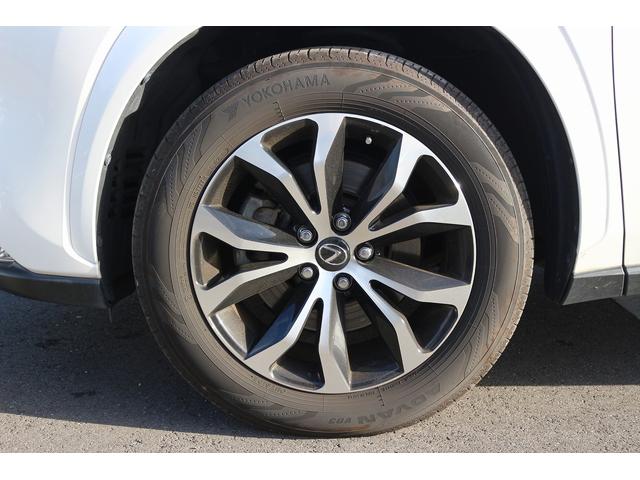 ＮＸ ＮＸ３００　Ｉパッケージ　禁煙車　ＯＰ１８ＡＷ　赤革シート　純正１０．３型ナビ　全周囲カメラ　フルセグ　レーダ－クル－ズコントロール　衝突軽減ブレーキ　三眼ＬＥＤヘッドライト　ステアリングヒーター　アイドリングストップ（25枚目）