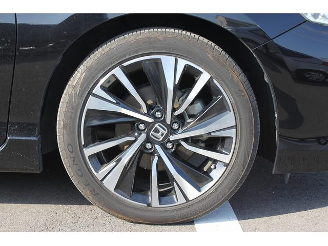 アコードハイブリッド ＥＸ　禁煙車　黒革シート　純正ナビ　フルセグＴＶ　バックカメラ　マルチインフォメーションディスプレイ　レーダークルーズコントロール　ＥＴＣ　電動格納式ミラー　クリアランスソナー　シートヒーター　パワーシート（16枚目）