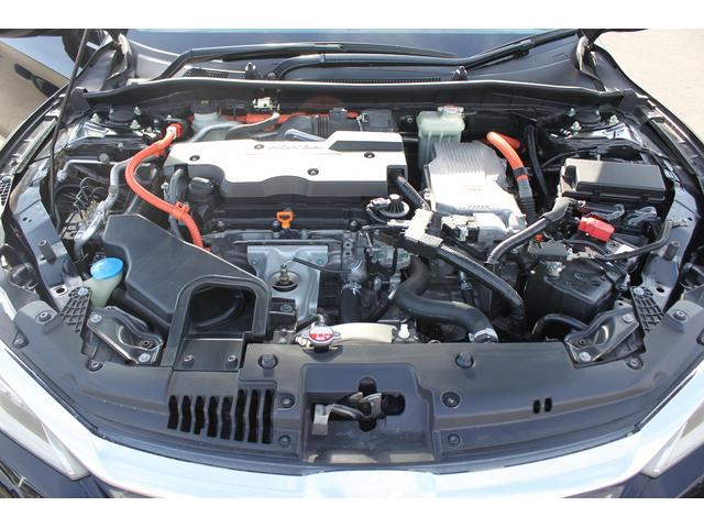 アコードハイブリッド ＥＸ　禁煙車　黒革シート　純正ナビ　フルセグＴＶ　バックカメラ　マルチインフォメーションディスプレイ　レーダークルーズコントロール　ＥＴＣ　電動格納式ミラー　クリアランスソナー　シートヒーター　パワーシート（67枚目）