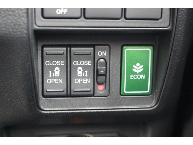 オデッセイ アブソルート・ＥＸホンダセンシング　禁煙車　ハーフレザー　純正９型ナビ　フルセグＴＶ　全周囲カメラ　両側電動スライドドア　レーダークルーズコントロール　衝突軽減ブレーキ　ＬＥＤヘッドライト　温冷シート　ブラインドスポットモニター（6枚目）