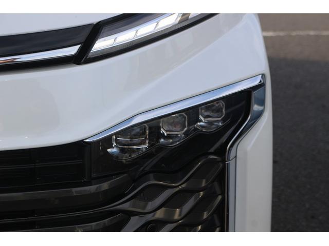 ヴォクシー ハイブリッドＳ－Ｚ　禁煙車　純正１０．２５型ナビ　フルセグＴＶ　バックカメラ　衝突軽減　アダプティブクルーズコントロール　シートヒーター　ＥＴＣ２．０　トヨタセーフティセンス　プリクラッシュセーフティ　クリアランスソナー（16枚目）