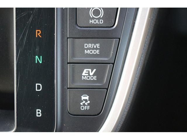 ヴォクシー ハイブリッドＳ－Ｚ　禁煙車　純正１０．２５型ナビ　フルセグＴＶ　バックカメラ　衝突軽減　アダプティブクルーズコントロール　シートヒーター　ＥＴＣ２．０　トヨタセーフティセンス　プリクラッシュセーフティ　クリアランスソナー（53枚目）