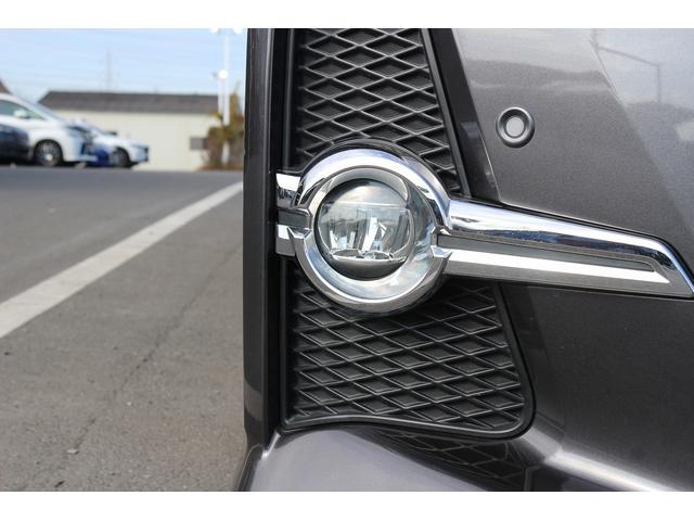 アルファードハイブリッド ＳＲ　Ｃパッケージ　禁煙車　サンルーフ　後席モニター　黒革シート　ＪＢＬサウンド　純正１０．５型ナビ　フルセグ　全周囲カメラ　両側電動スライドドア　レーダークルーズ　ＬＥＤヘッドライト　ＢＬＵＥＴＯＯＴＨ接続　ＥＴＣ（11枚目）