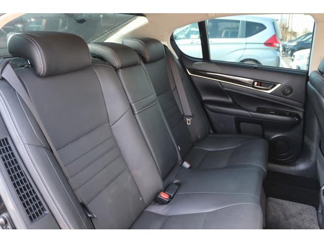 ＧＳ ＧＳ３００ｈ　Ｉパッケージ　黒革シート　純正１２．３型ナビ　フルセグ　バックカメラ　レーダークルーズ　衝突軽減　シートエアコン　シートヒーター　ステアリングヒーター　ＥＴＣ２．０　パドルシフト　純正１８ＡＷ　ＬＥＤヘッドライト（42枚目）