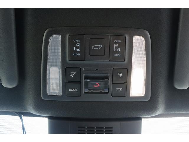 ノア ハイブリッドＳ－Ｚ　禁煙車　黒革シート　純正ナビ　フルセグＴＶ　バックカメラ　両側電動スライドドア　レーダークルーズコントロール　衝突軽減ブレーキ　ＬＥＤヘッドライト　クリアランスソナー　電動リアゲート　シートヒーター（6枚目）