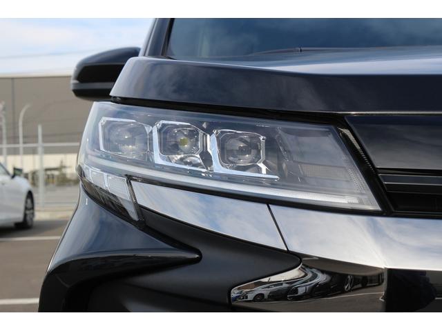 ノア ハイブリッドＳ－Ｚ　禁煙車　黒革シート　純正ナビ　フルセグＴＶ　バックカメラ　両側電動スライドドア　レーダークルーズコントロール　衝突軽減ブレーキ　ＬＥＤヘッドライト　クリアランスソナー　電動リアゲート　シートヒーター（15枚目）