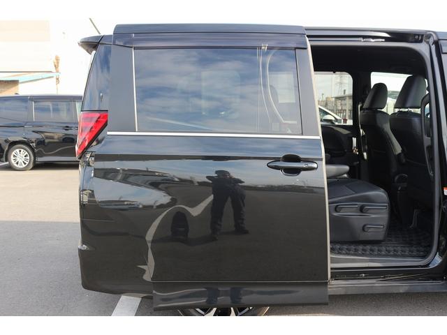 ノア ハイブリッドＳ－Ｚ　禁煙車　黒革シート　純正ナビ　フルセグＴＶ　バックカメラ　両側電動スライドドア　レーダークルーズコントロール　衝突軽減ブレーキ　ＬＥＤヘッドライト　クリアランスソナー　電動リアゲート　シートヒーター（39枚目）