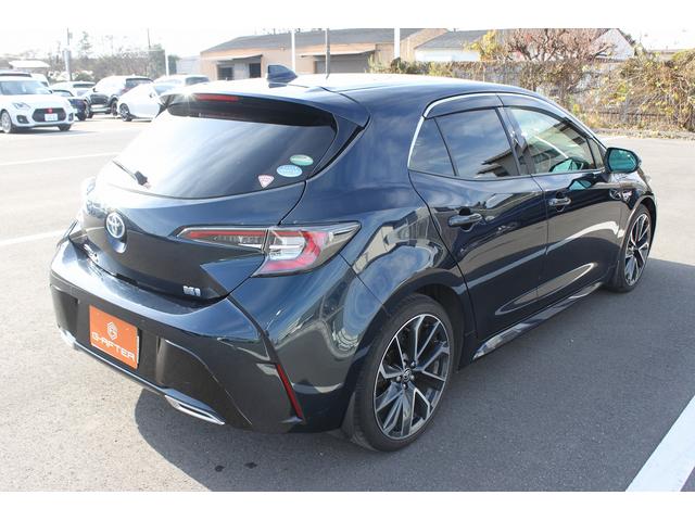 カローラスポーツ ハイブリッドＧ　Ｚ　禁煙車　パナソニック９型ナビ　フルセグＴＶ　バックカメラ　衝突軽減ブレーキ　レーダークルーズ　ＬＥＤヘッドライト　ＥＴＣ　デジタルインナーミラー　ブラインドスポットモニター　スマートキー　電格ミラー（9枚目）