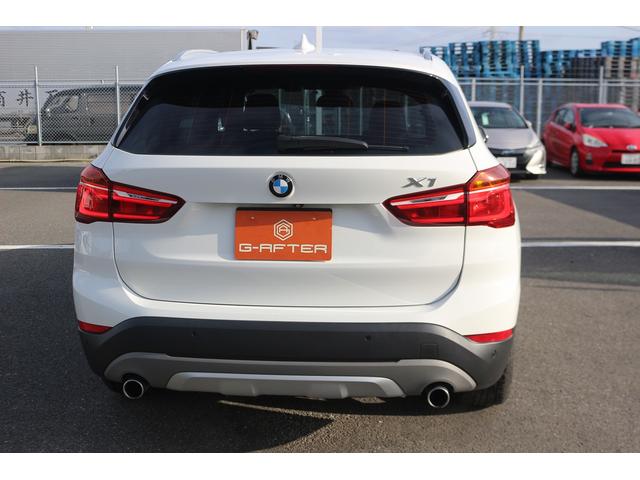 Ｘ１ ｘＤｒｉｖｅ　２０ｉ　ｘライン　禁煙車　黒革　純正ナビ　バックカメラ　衝突軽減ブレーキ　シートヒーター　電動リアゲート　オプション１９インチＡＷ　ＬＥＤヘッドライト　ＥＴＣ　クリアランスソナー　電動格納式ドアミラー　ＢＴ接続（7枚目）
