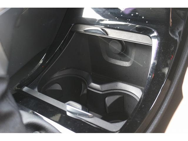 Ｘ１ ｘＤｒｉｖｅ　２０ｉ　ｘライン　禁煙車　黒革　純正ナビ　バックカメラ　衝突軽減ブレーキ　シートヒーター　電動リアゲート　オプション１９インチＡＷ　ＬＥＤヘッドライト　ＥＴＣ　クリアランスソナー　電動格納式ドアミラー　ＢＴ接続（56枚目）