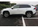 ＲＡＶ４ ハイブリッドＧ　黒革シート／シートヒーター／レーダークルーズ／衝突軽減／ＥＴＣ／４ＷＤ／パワーシート／純正１８ＡＷ／ＡＴマニュアルモード／ＬＥＤヘッドライト／電動Ｒゲート／ＡＢＳパワステ／電動格納ミラー（8枚目）