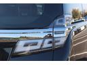 Ｖ　Ｌエディション　禁煙車　三眼ＬＥＤヘッドライト　ベージュ革シート　純正１０型ナビ　フルセグＴＶ　バックカメラ　両側電動スライドドア　温冷シート　パワーシート　レーダークルーズ　ＥＴＣ　クリアランスソナー　純正１７ＡＷ（20枚目）