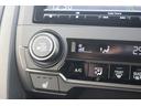 ハッチバック　禁煙車　黒革シート　純正ナビ　フルセグＴＶ　バックカメラ　レーダークルーズコントロール　衝突軽減ブレーキ　ＬＥＤヘッドライト　シートヒーター　パワーシート　アイドリングストップ　電動格納ドアミラー（42枚目）