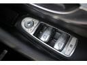 E250 ステションワゴンアバンGスポツ(本革仕様) 禁煙車 レザーパッケージ 黒革シート Burmesterサラウンドサウンドシステム 純正ナビ フルセグTV 全周囲カメラ レーダーセーフティ シートヒーター メモリーパワーシート LEDヘッドライト(55枚目)