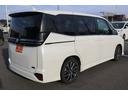 ヴォクシー ハイブリッドＳ－Ｚ　禁煙車　純正１０．２５型ナビ　フルセグＴＶ　バックカメラ　衝突軽減　アダプティブクルーズコントロール　シートヒーター　ＥＴＣ２．０　トヨタセーフティセンス　プリクラッシュセーフティ　クリアランスソナー（6枚目）