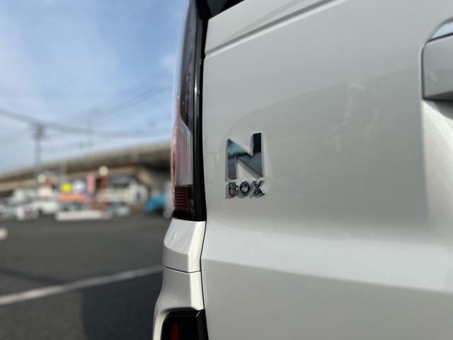 Ｎ－ＢＯＸカスタム ベースグレード　届出済未使用車　両側スライド片側電動スライド　ＬＥＤヘッドランプ　オートライト　バックカメラ　両側シートヒーター　オートブレーキホールド　オートリトラミラー　スマートキー　プッシュスタート（29枚目）