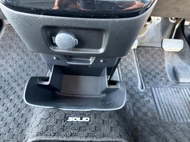 ソリオバンディット ハイブリッドMV 全周囲カメラ 衝突被害軽減システム 禁煙車 ナビ クルーズコントロール レーンアシスト 両側電動スライド LEDヘッドランプ スマートキー アイドリングストップ シートヒーター 純正アルミ(61枚目)