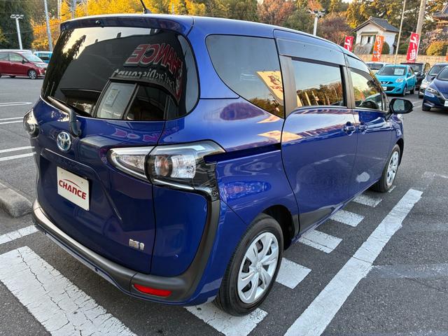 シエンタ ハイブリッド ファンベースX 衝突軽減ブレーキ 純正ナビ フルセグ CD BT接続 バックカメラ スマートキー プッシュスタート ETC 電動格納ミラー 電動スライドドア オートライト オートハイビーム(7枚目)