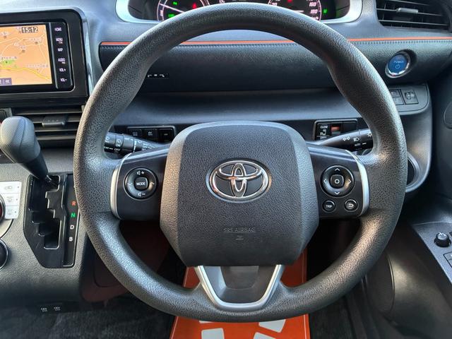 シエンタ ハイブリッド ファンベースX 衝突軽減ブレーキ 純正ナビ フルセグ CD BT接続 バックカメラ スマートキー プッシュスタート ETC 電動格納ミラー 電動スライドドア オートライト オートハイビーム(12枚目)