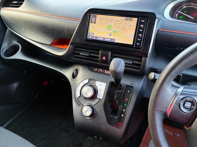 シエンタ ハイブリッド ファンベースX 衝突軽減ブレーキ 純正ナビ フルセグ CD BT接続 バックカメラ スマートキー プッシュスタート ETC 電動格納ミラー 電動スライドドア オートライト オートハイビーム(20枚目)