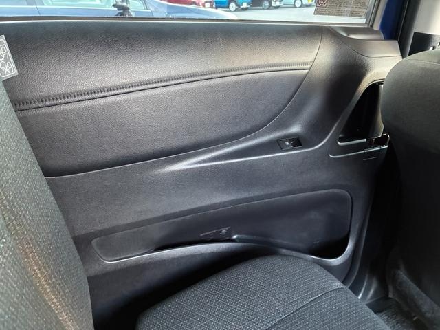 シエンタ ハイブリッド ファンベースX 衝突軽減ブレーキ 純正ナビ フルセグ CD BT接続 バックカメラ スマートキー プッシュスタート ETC 電動格納ミラー 電動スライドドア オートライト オートハイビーム(40枚目)