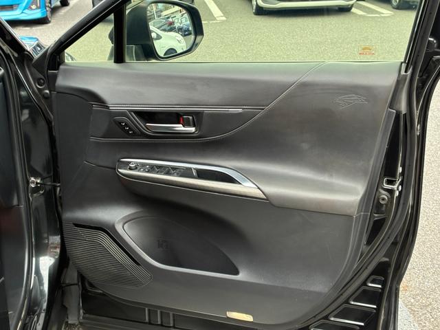 ハリアーハイブリッド Ｚ　レザーパッケージ　モデリスタフルエアロ　衝突軽減　レーンアシスト　ブラインドスポットモニター　純正ナビ　フルセグＴＶ　ＢＴ接続　バックカメラ　ＥＴＣ２．０　コーナーセンサー　アダプティブクルコン　シートエアコン　革（39枚目）