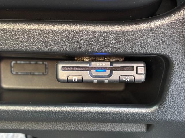 ムーヴキャンバス ストライプスＧターボ　衝突軽減　レーンアシスト　純正大型ナビ　フルセグＴＶ　ＣＤ　ＤＶＤ　ＭＳＶ　ＢＴ接続　バックカメラ　ＥＴＣ　コーナーセンサ　シートヒータ　前後ドラレコ　両側電動スライドドア　ＬＥＤ　オートライト（30枚目）