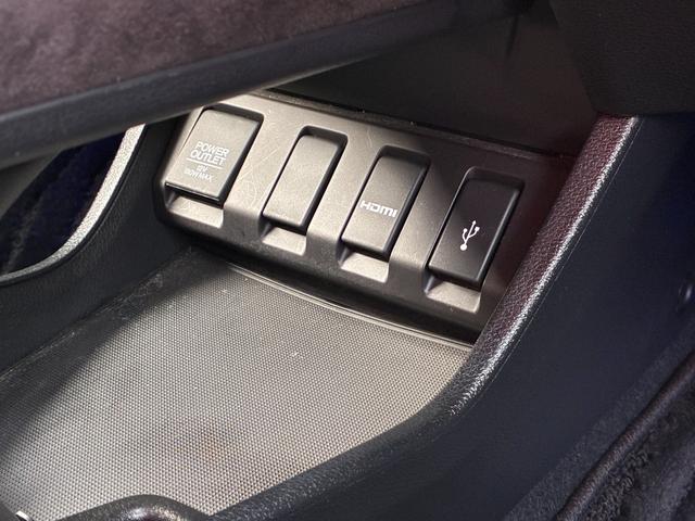 ヴェゼル ハイブリッドＲＳ・ホンダセンシング　衝突軽減ブレーキ　レーンアシスト　純正ナビ　フルセグ　ＣＤ　ＤＶＤ　ＢＴ接続　バックカメラ　スマートキー　プッシュスタート　ＥＴＣ　クルコン　Ｗエアコン　ヒートシーター　パドルシフト　オートライト（31枚目）