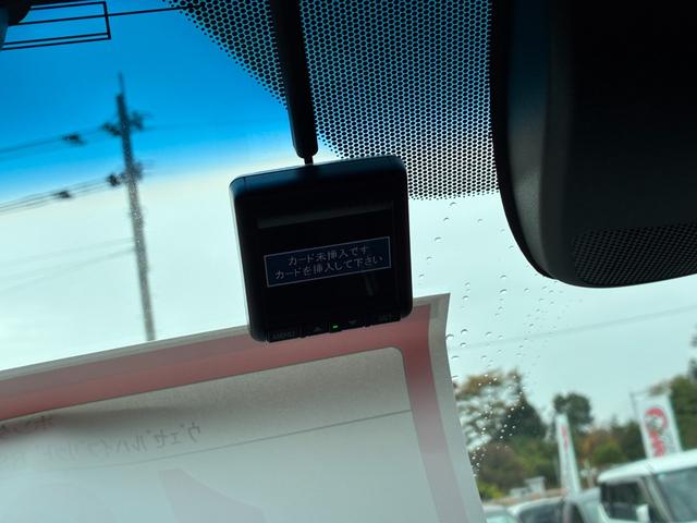 ヴェゼル ハイブリッドＲＳ・ホンダセンシング　衝突軽減ブレーキ　レーンアシスト　純正ナビ　フルセグ　ＣＤ　ＤＶＤ　ＢＴ接続　バックカメラ　スマートキー　プッシュスタート　ＥＴＣ　クルコン　Ｗエアコン　ヒートシーター　パドルシフト　オートライト（36枚目）