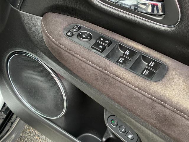 ヴェゼル ハイブリッドＲＳ・ホンダセンシング　衝突軽減ブレーキ　レーンアシスト　純正ナビ　フルセグ　ＣＤ　ＤＶＤ　ＢＴ接続　バックカメラ　スマートキー　プッシュスタート　ＥＴＣ　クルコン　Ｗエアコン　ヒートシーター　パドルシフト　オートライト（43枚目）