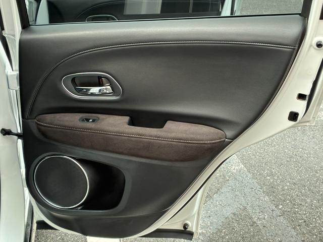 ヴェゼル ハイブリッドＲＳ・ホンダセンシング　衝突軽減ブレーキ　レーンアシスト　純正ナビ　フルセグ　ＣＤ　ＤＶＤ　ＢＴ接続　バックカメラ　スマートキー　プッシュスタート　ＥＴＣ　クルコン　Ｗエアコン　ヒートシーター　パドルシフト　オートライト（44枚目）