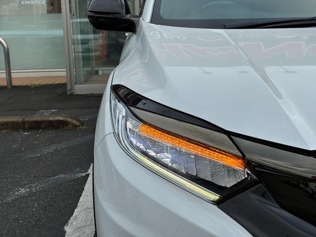 ヴェゼル ハイブリッドＲＳ・ホンダセンシング　衝突軽減ブレーキ　レーンアシスト　純正ナビ　フルセグ　ＣＤ　ＤＶＤ　ＢＴ接続　バックカメラ　スマートキー　プッシュスタート　ＥＴＣ　クルコン　Ｗエアコン　ヒートシーター　パドルシフト　オートライト（47枚目）