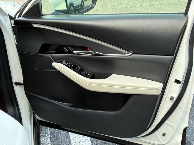 CX-30 20S 100周年特別記念車 衝突軽減ブレーキ ブラインドスポット フロアマット フルセグ CD DVd BT接続 USB HDMI バックカメラ ETC コーナーセンサー ドラレコFR シートヒーターLR 純正アルミホイール(41枚目)
