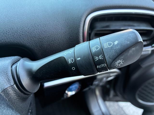 ☆☆清潔感のある広々とした商談ルームで６５インチモニターにてお客様をご案内させていただきます☆☆